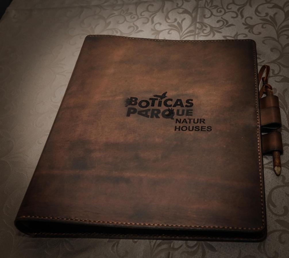 Boticas Parque Natur Houses Екстериор снимка